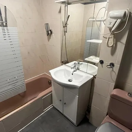 Otel Marie Louise Enghien-les-Bains